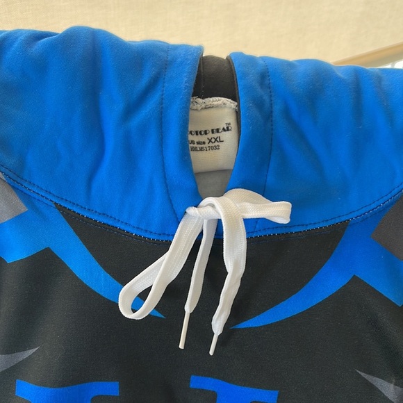 Men’s University of Buffalo hooded sweatshirt - Picture 2 of 4